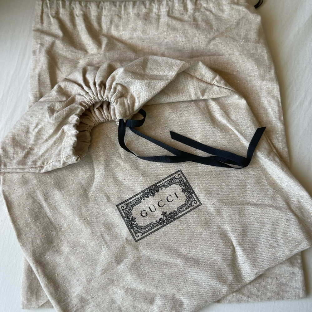 2 New Gucci dust protection Bags for purse 👛 or shoes 👠